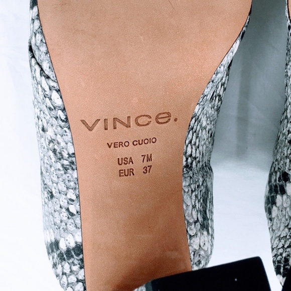 Vince Grey Mule Snakeskin Embossed Leather Block Slide On Heeled Sandal Sz 7 - Picture 10 of 11